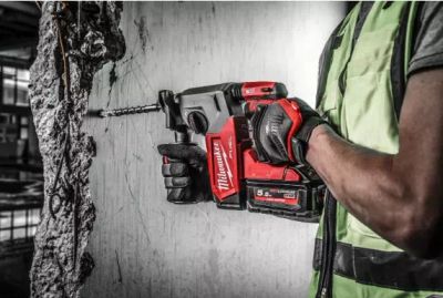 AKKUPORAVASARA SDS-PLUS 2,5J MILWAUKEE M18 FH-0