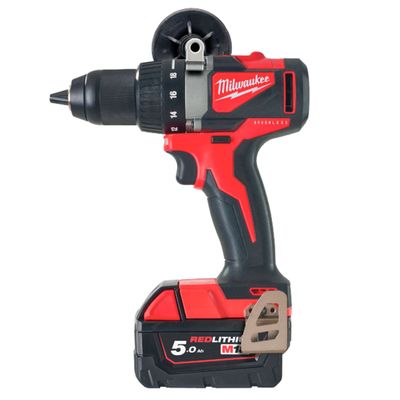 AKKUPORAKONE MILWAUKEE M18 BLDD2-502X AKKUPORAKONE MILWAUKEE M18 BLDD2-502X